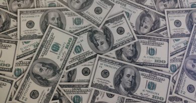 Гривня різко обвалилася: скільки коштує долар зараз Гривня різко обвалилася: скільки коштує долар зараз